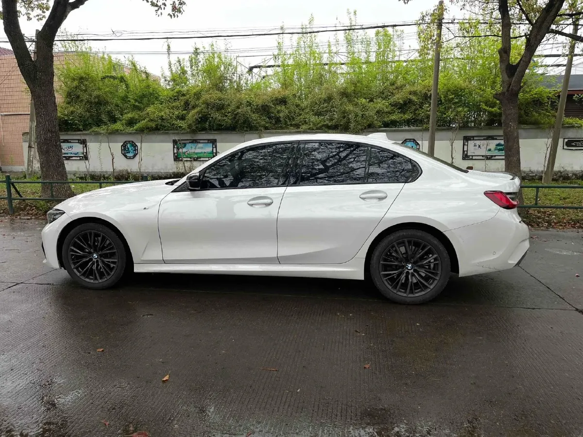 2022 BMW 3 Series 2.0T 258HP L4 8AT,autocango,china used car exporter,china ev exporter,chinese used car exporter,chinese used ev exporter