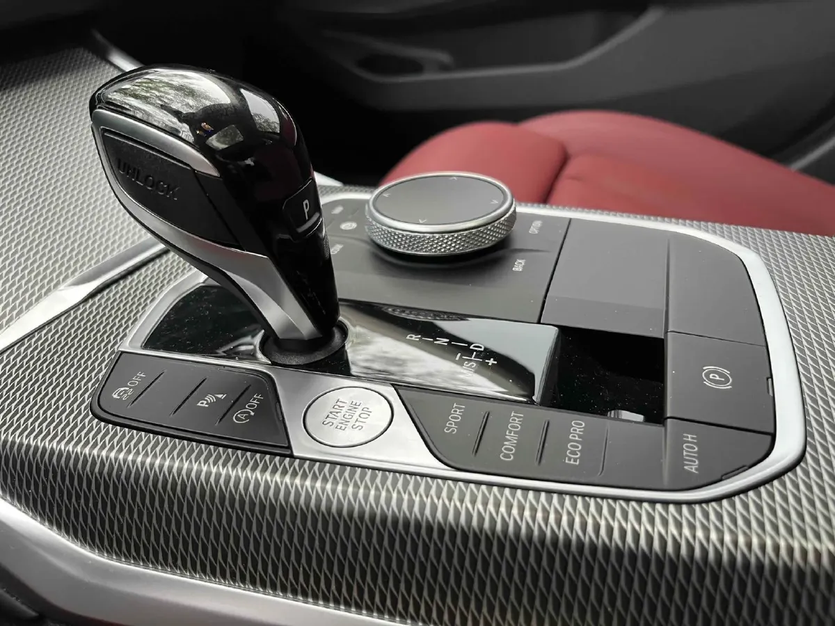 2022 BMW 3 Series 2.0T 258HP L4 8AT,autocango,china used car exporter,china ev exporter,chinese used car exporter,chinese used ev exporter