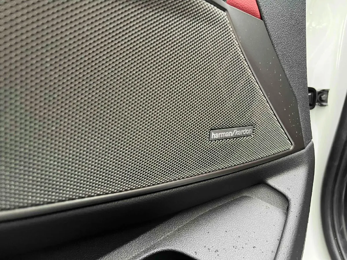 2022 BMW 3 Series 2.0T 258HP L4 8AT,autocango,china used car exporter,china ev exporter,chinese used car exporter,chinese used ev exporter