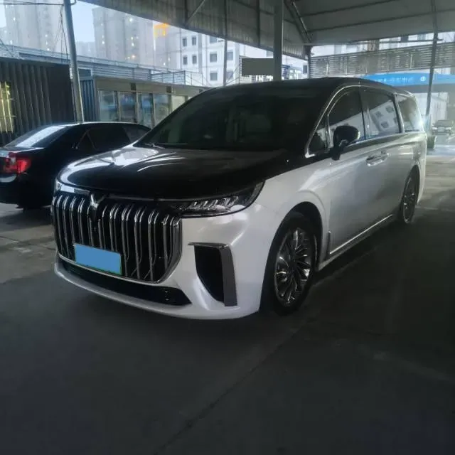 2022 Voyah Dream 1.5T 136HP L4 PHEV 25.57KWH,autocango,china used car exporter,china ev exporter,chinese used car exporter,chinese used ev exporter