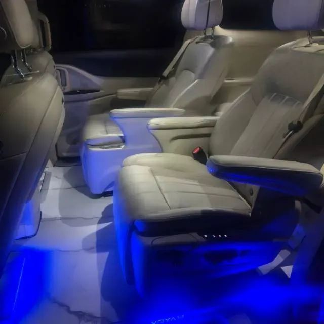 2022 Voyah Dream 1.5T 136HP L4 PHEV 25.57KWH,autocango,china used car exporter,china ev exporter,chinese used car exporter,chinese used ev exporter