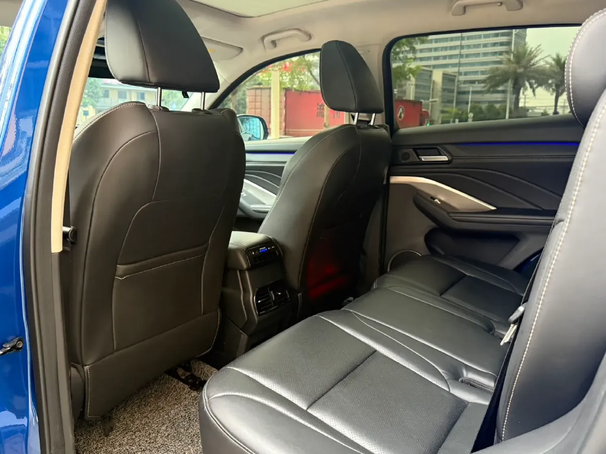 2018 WEY VV6 2.0T 197HP L4 7DCT,autocango,china used car exporter,china ev exporter,chinese used car exporter,chinese used ev exporter