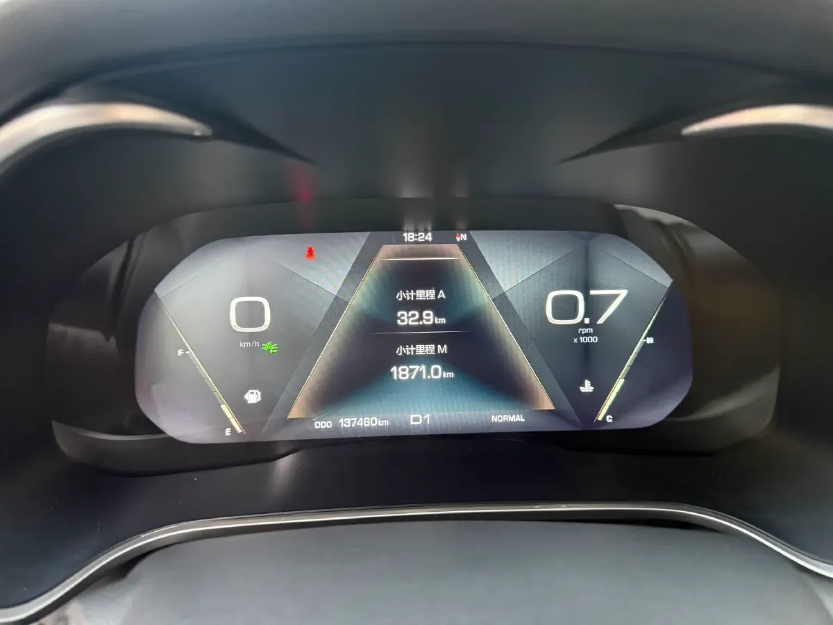 2018 WEY VV6 2.0T 197HP L4 7DCT,autocango,china used car exporter,china ev exporter,chinese used car exporter,chinese used ev exporter