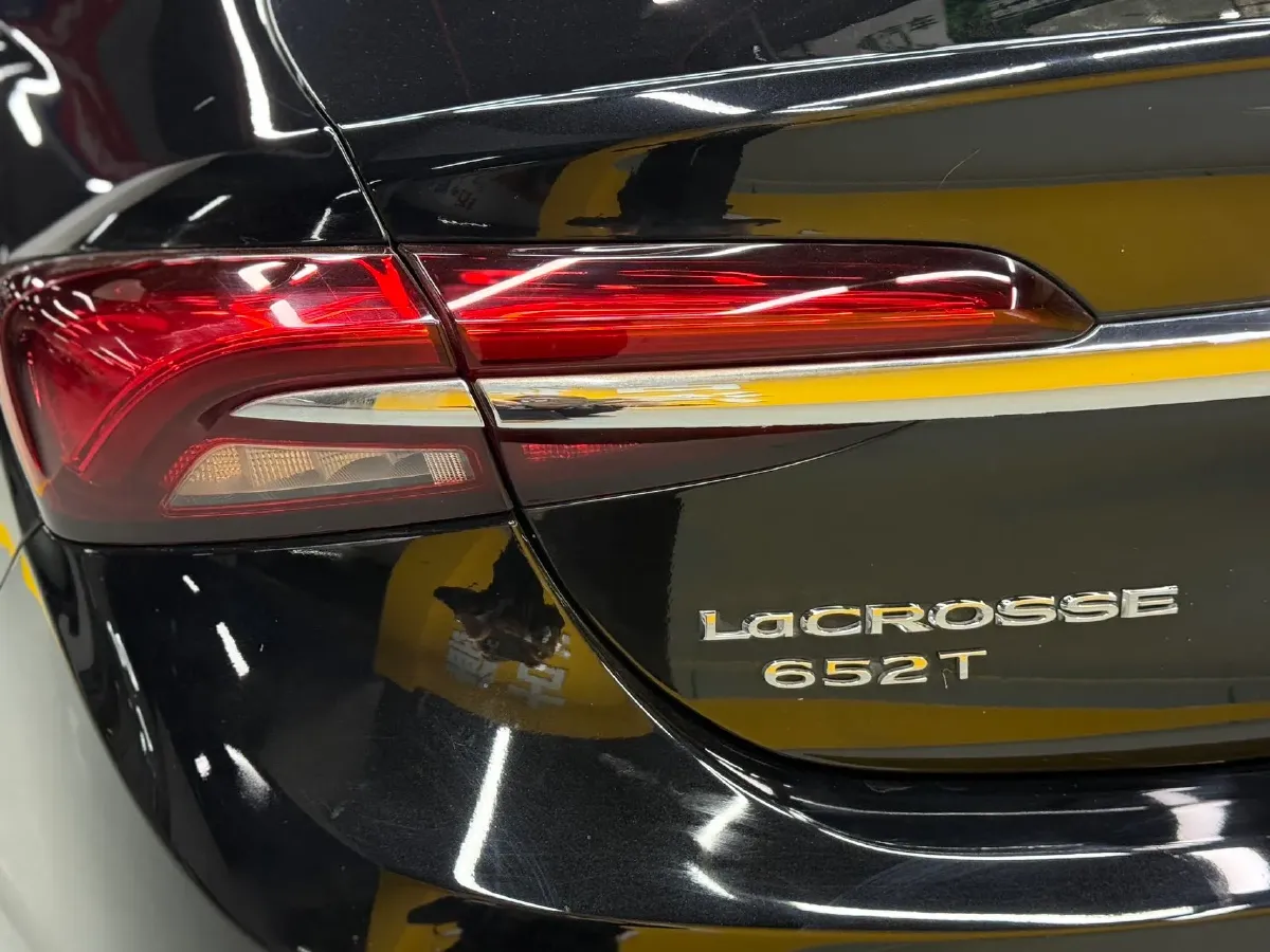 2021 Buick Larcosse 2.0T 237HP L4 9AT,autocango,china used car exporter,china ev exporter,chinese used car exporter,chinese used ev exporter