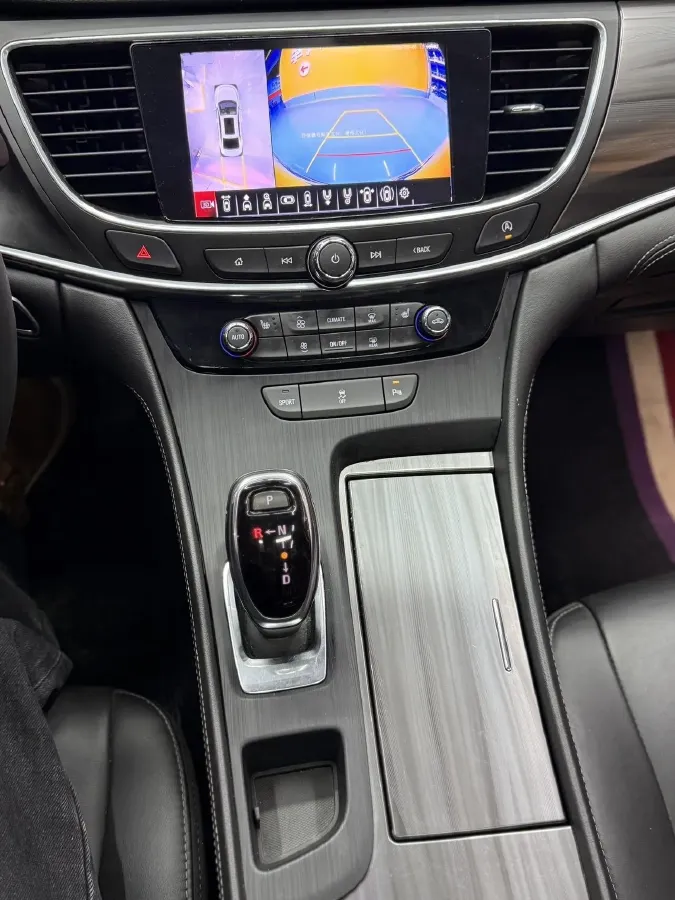 2021 Buick Larcosse 2.0T 237HP L4 9AT,autocango,china used car exporter,china ev exporter,chinese used car exporter,chinese used ev exporter