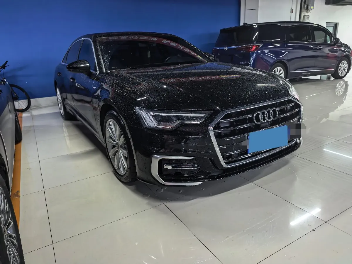 2024 Audi A6L 2.0T 245HP L4 7DCT,autocango,china used car exporter,china ev exporter,chinese used car exporter,chinese used ev exporter