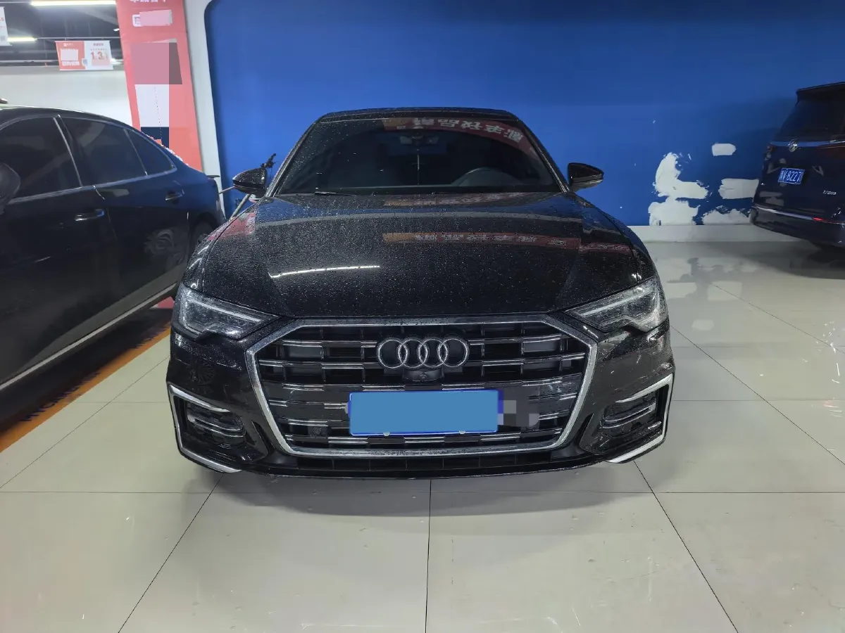 2024 Audi A6L 2.0T 245HP L4 7DCT,autocango,china used car exporter,china ev exporter,chinese used car exporter,chinese used ev exporter