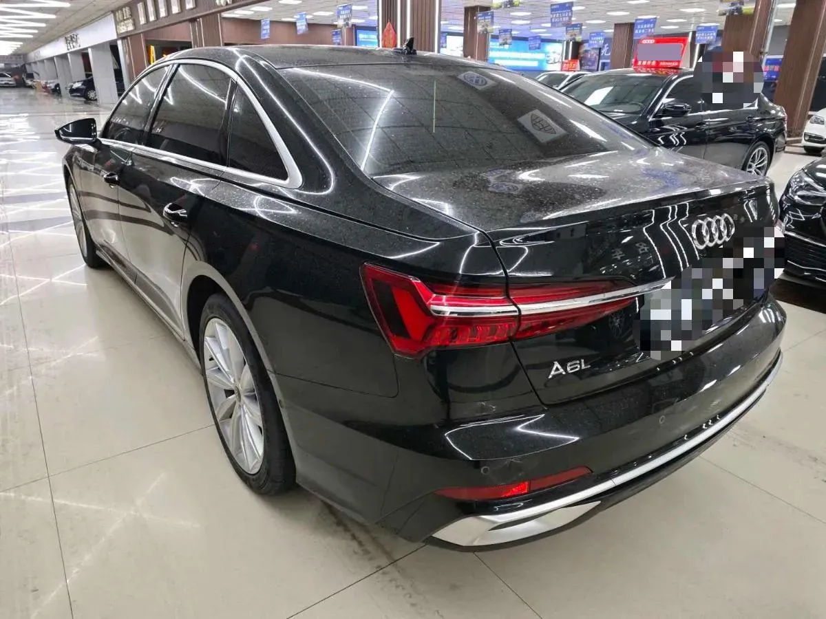 2024 Audi A6L 2.0T 245HP L4 7DCT,autocango,china used car exporter,china ev exporter,chinese used car exporter,chinese used ev exporter