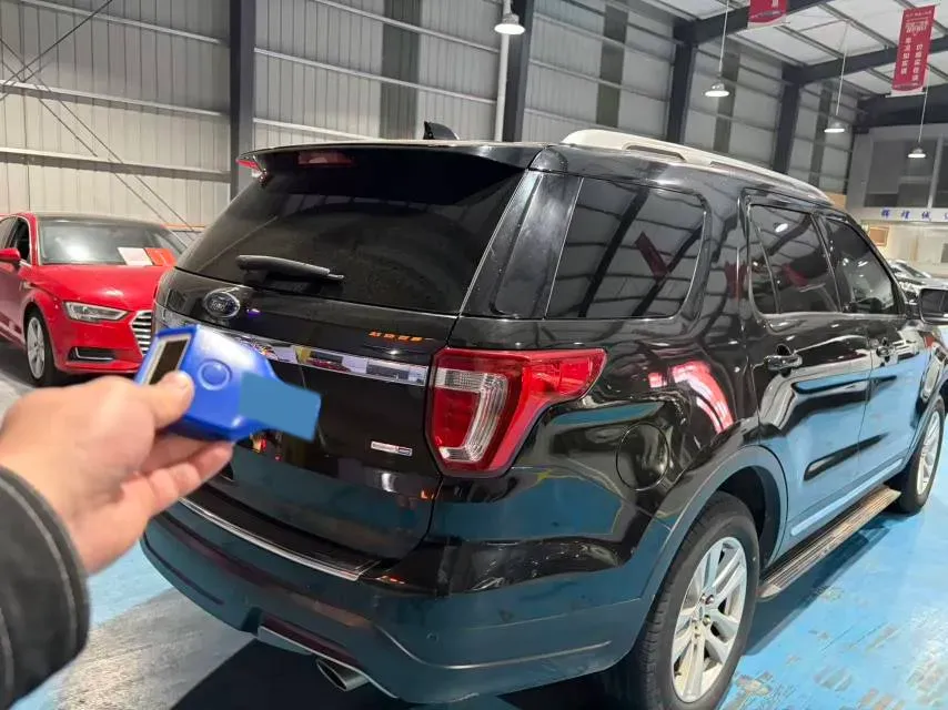 2018 Ford Explorer 2.3T 276HP L4 6AT,autocango,china used car exporter,china ev exporter,chinese used car exporter,chinese used ev exporter