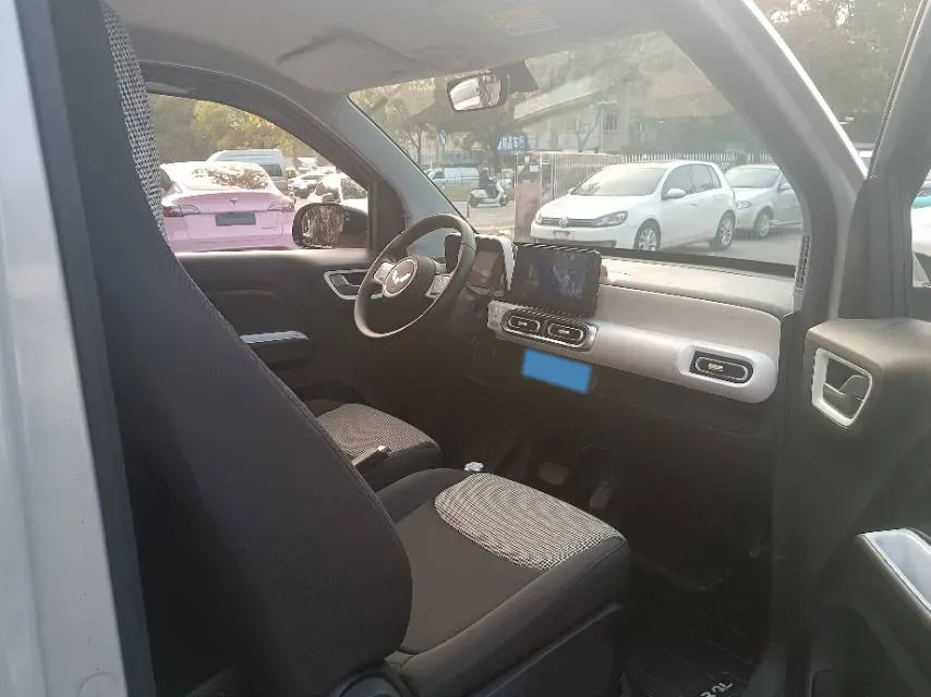 2024 WuLing HongGuang MINI EV BEV 17.3KWH,autocango,china used car exporter,china ev exporter,chinese used car exporter,chinese used ev exporter