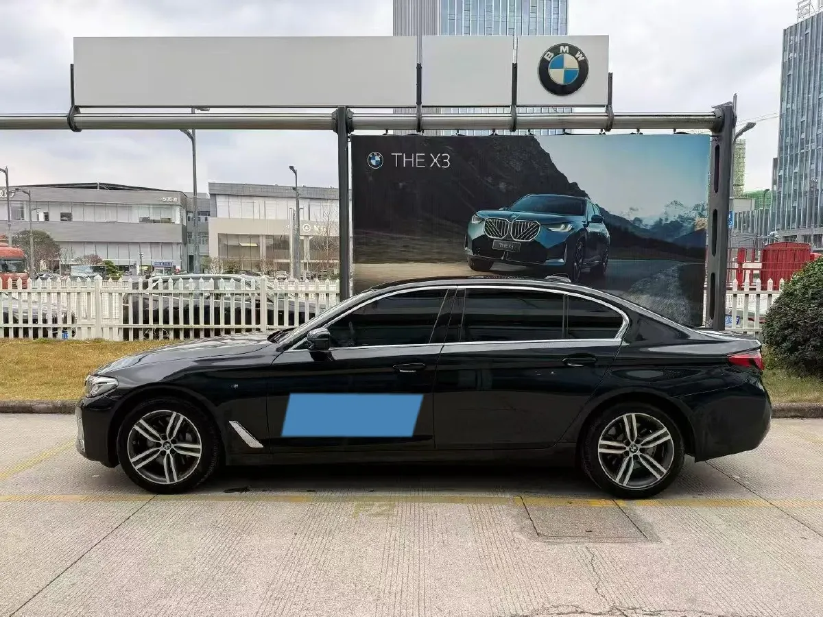 2021 BMW 5 Series 2.0T 252HP L4 8AT,autocango,china used car exporter,china ev exporter,chinese used car exporter,chinese used ev exporter