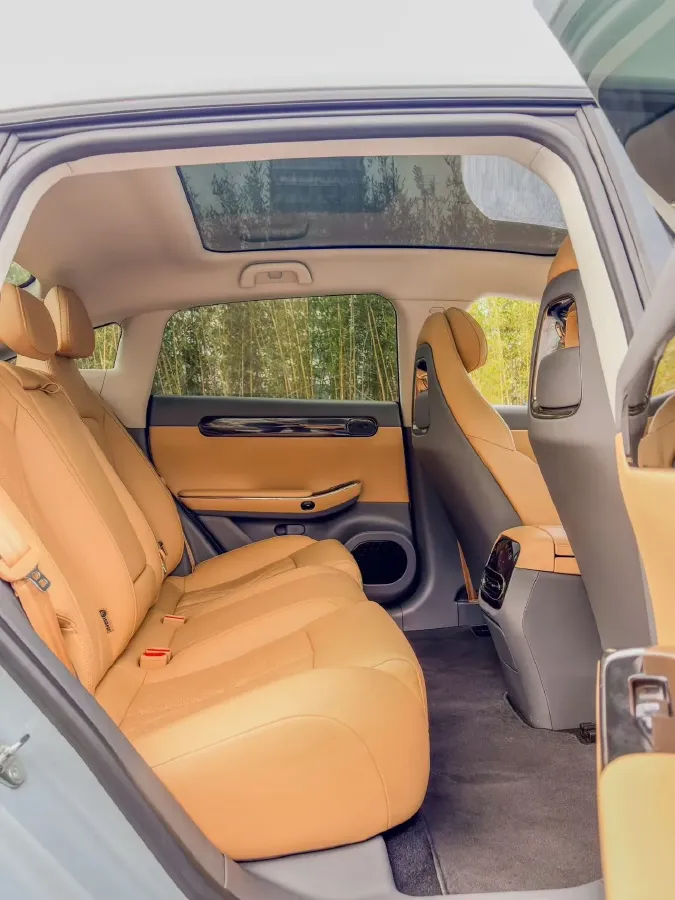 2024 Leapmotor C01 BEV 62.8KWH,autocango,china used car exporter,china ev exporter,chinese used car exporter,chinese used ev exporter