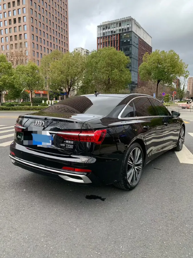 2023 Audi A6L 3.0T 340HP V6 7DCT,autocango,china used car exporter,china ev exporter,chinese used car exporter,chinese used ev exporter