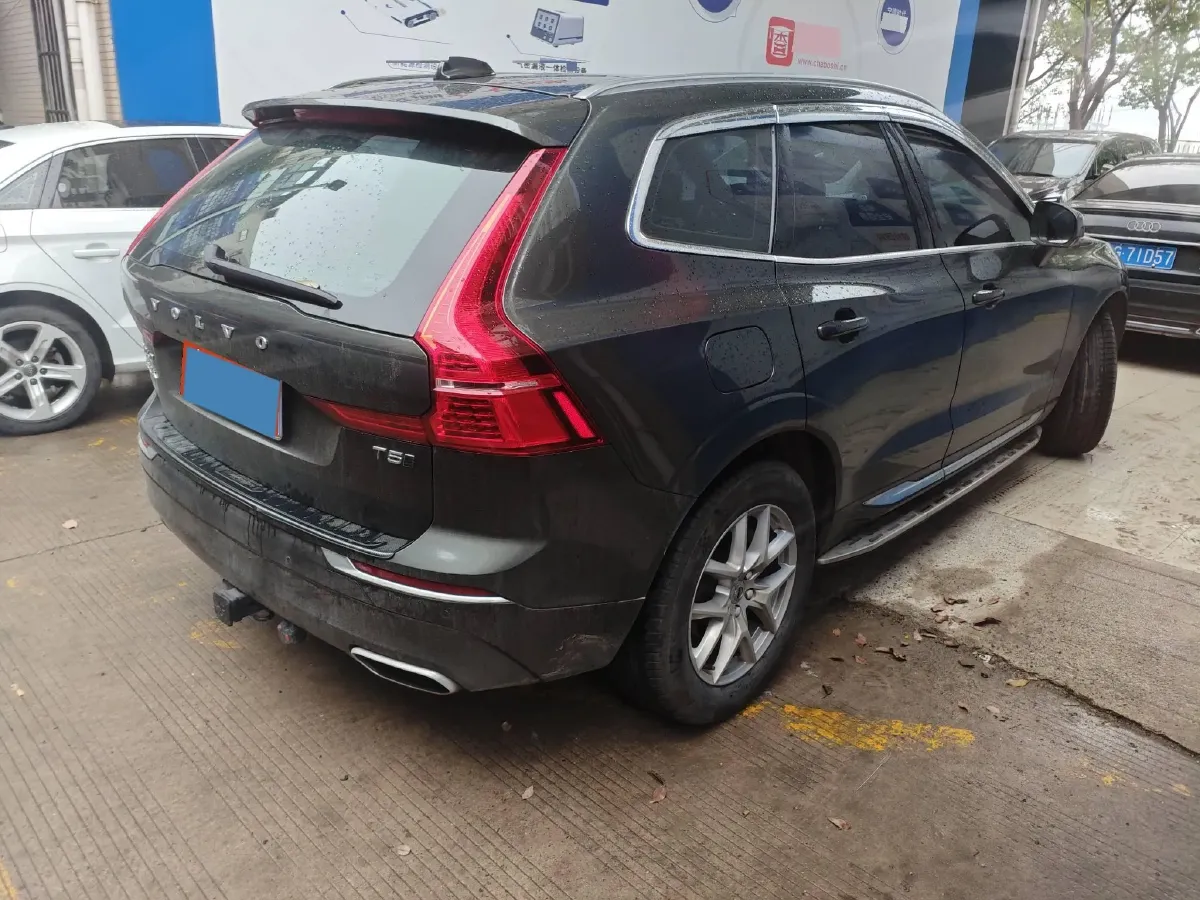 2021 Volvo XC60 2.0T 250HP L4 8AT,autocango,china used car exporter,china ev exporter,chinese used car exporter,chinese used ev exporter
