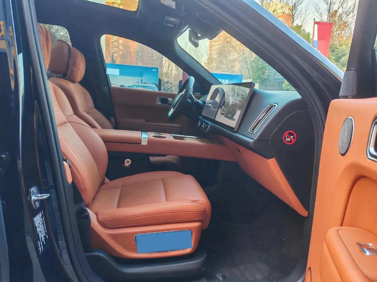 2023 Li L8 Range Extended 154HP REEV 40.9KWH,autocango,china used car exporter,china ev exporter,chinese used car exporter,chinese used ev exporter