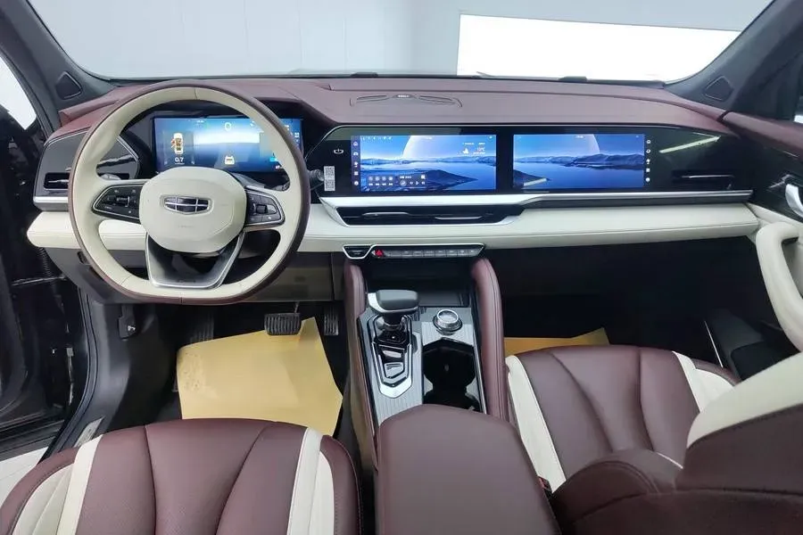 2021 Geely Monjaro 2.0T 218HP L4 7DCT,autocango,china used car exporter,china ev exporter,chinese used car exporter,chinese used ev exporter