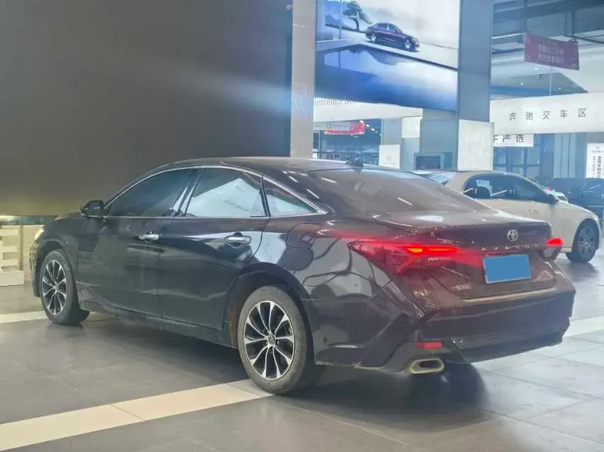 2023 Toyota Avalon 2.0L 177HP L4 CVT,autocango,china used car exporter,china ev exporter,chinese used car exporter,chinese used ev exporter
