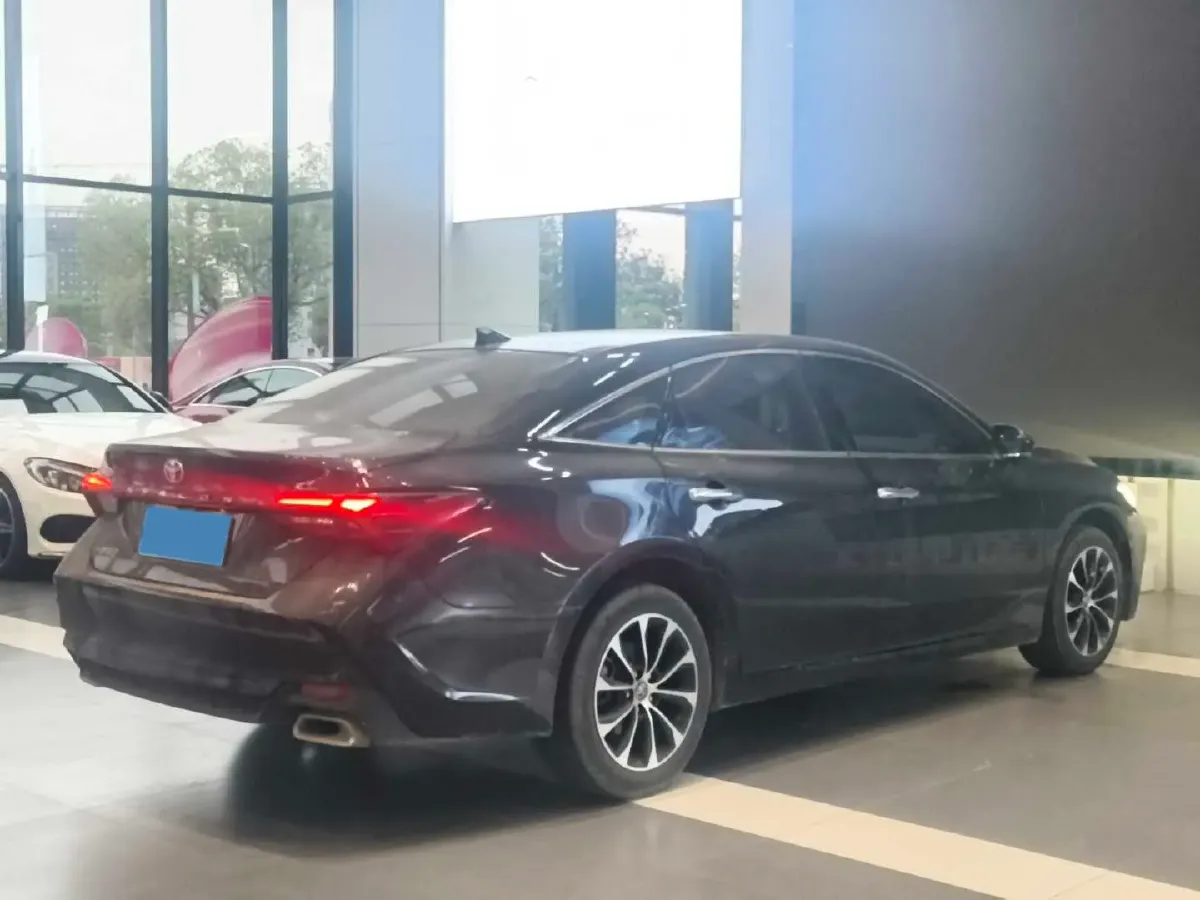 2023 Toyota Avalon 2.0L 177HP L4 CVT,autocango,china used car exporter,china ev exporter,chinese used car exporter,chinese used ev exporter