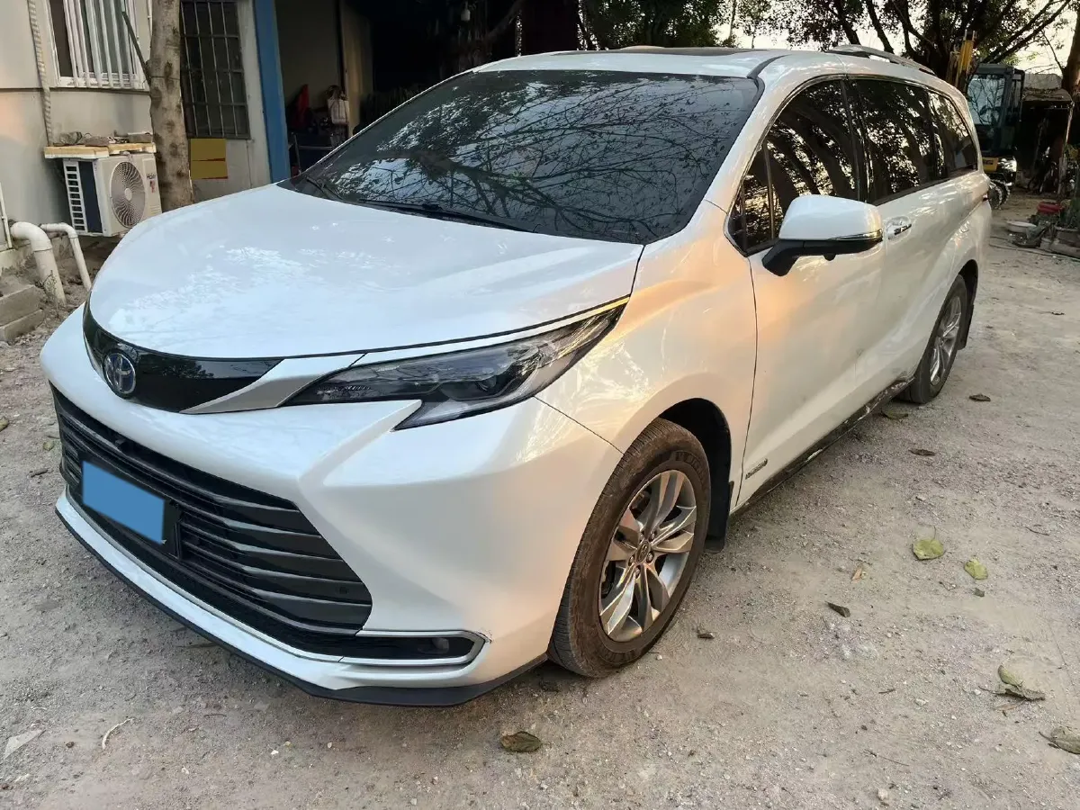 2023 Toyota Sienna 2.5L 189HP L4 E-CVT Hybrid,autocango,china used car exporter,china ev exporter,chinese used car exporter,chinese used ev exporter