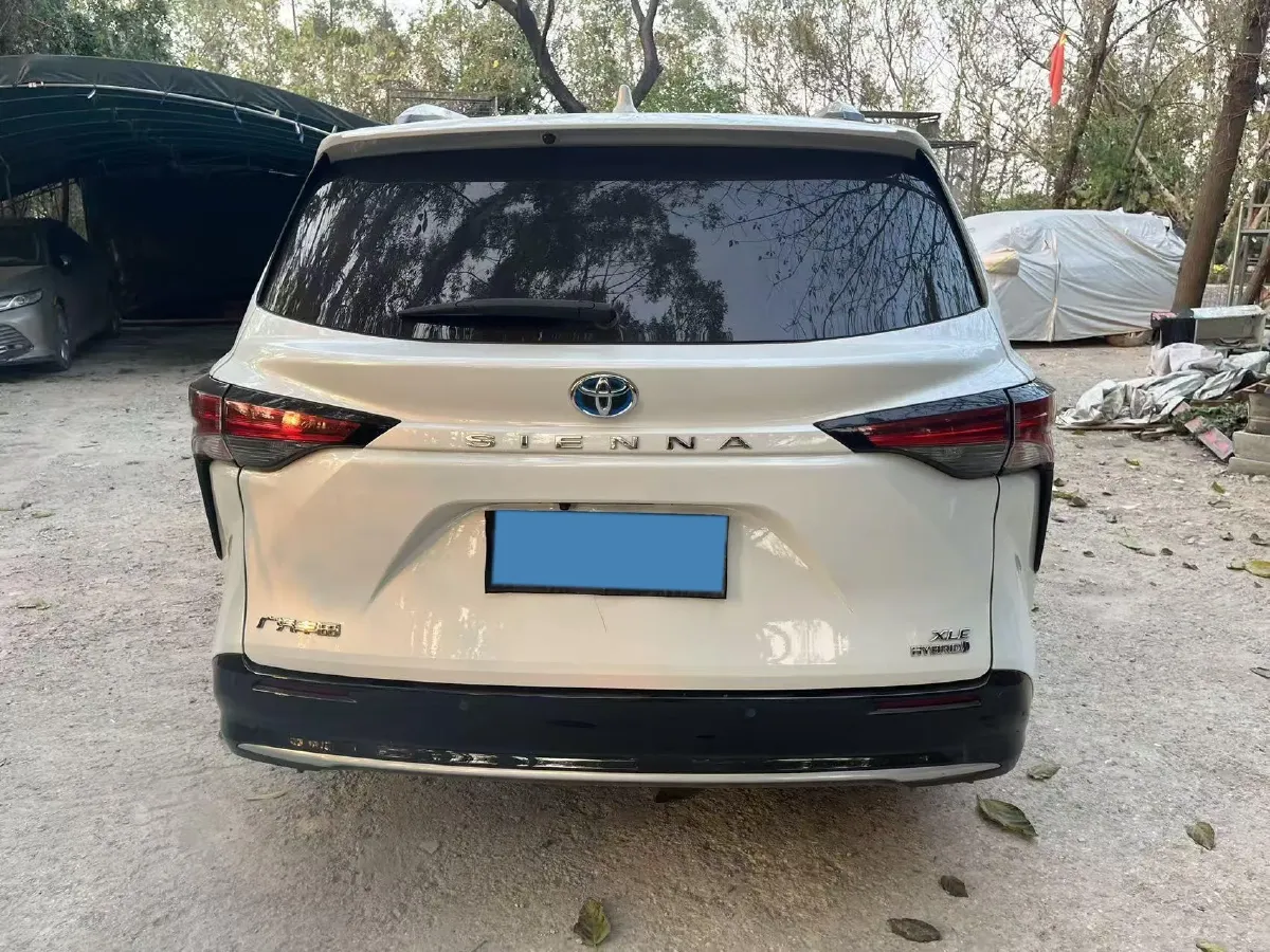 2023 Toyota Sienna 2.5L 189HP L4 E-CVT Hybrid,autocango,china used car exporter,china ev exporter,chinese used car exporter,chinese used ev exporter