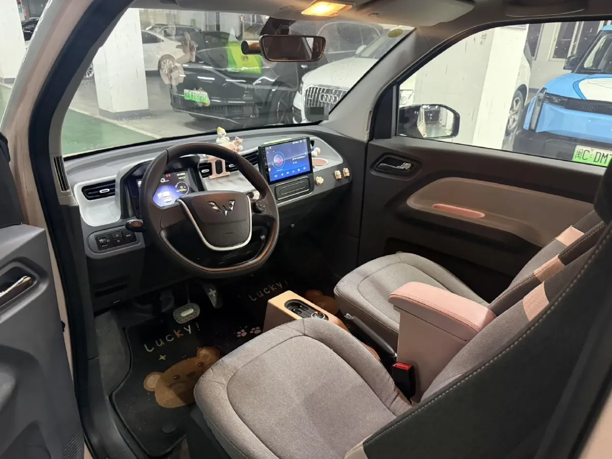 2021 WuLing HongGuang MINI EV BEV 13.9KWH,autocango,china used car exporter,china ev exporter,chinese used car exporter,chinese used ev exporter