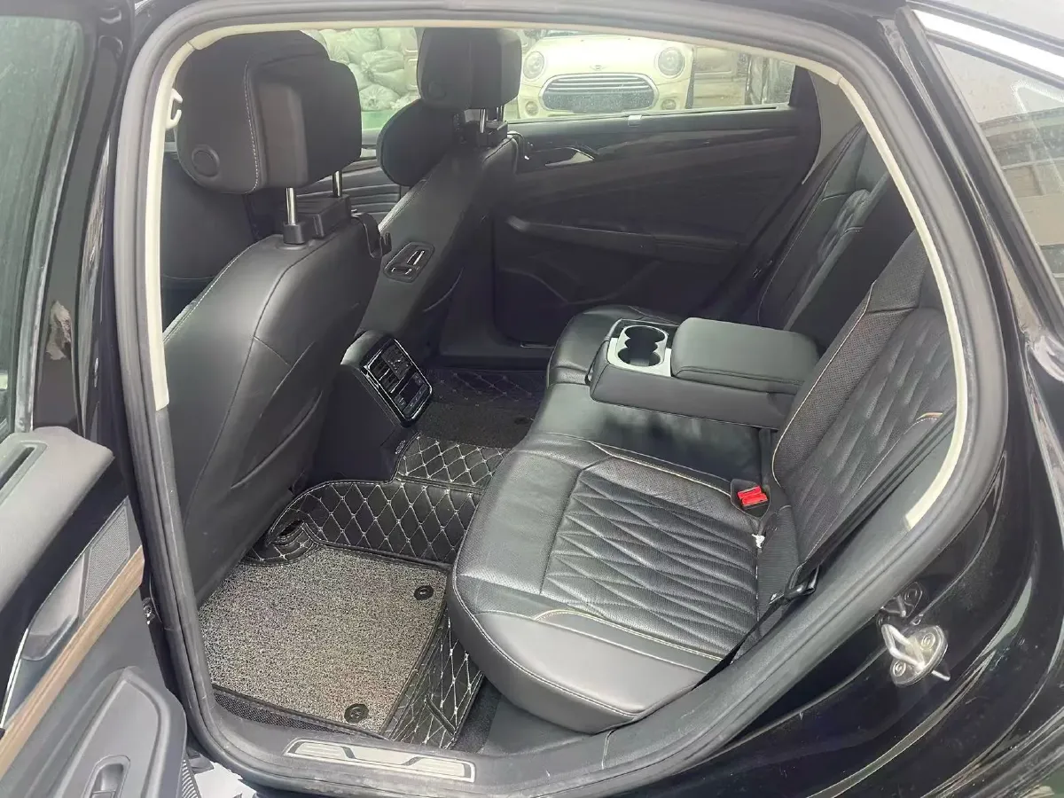 2019 Volvo V40 1.5T 152HP L4 6AT,autocango,china used car exporter,china ev exporter,chinese used car exporter,chinese used ev exporter