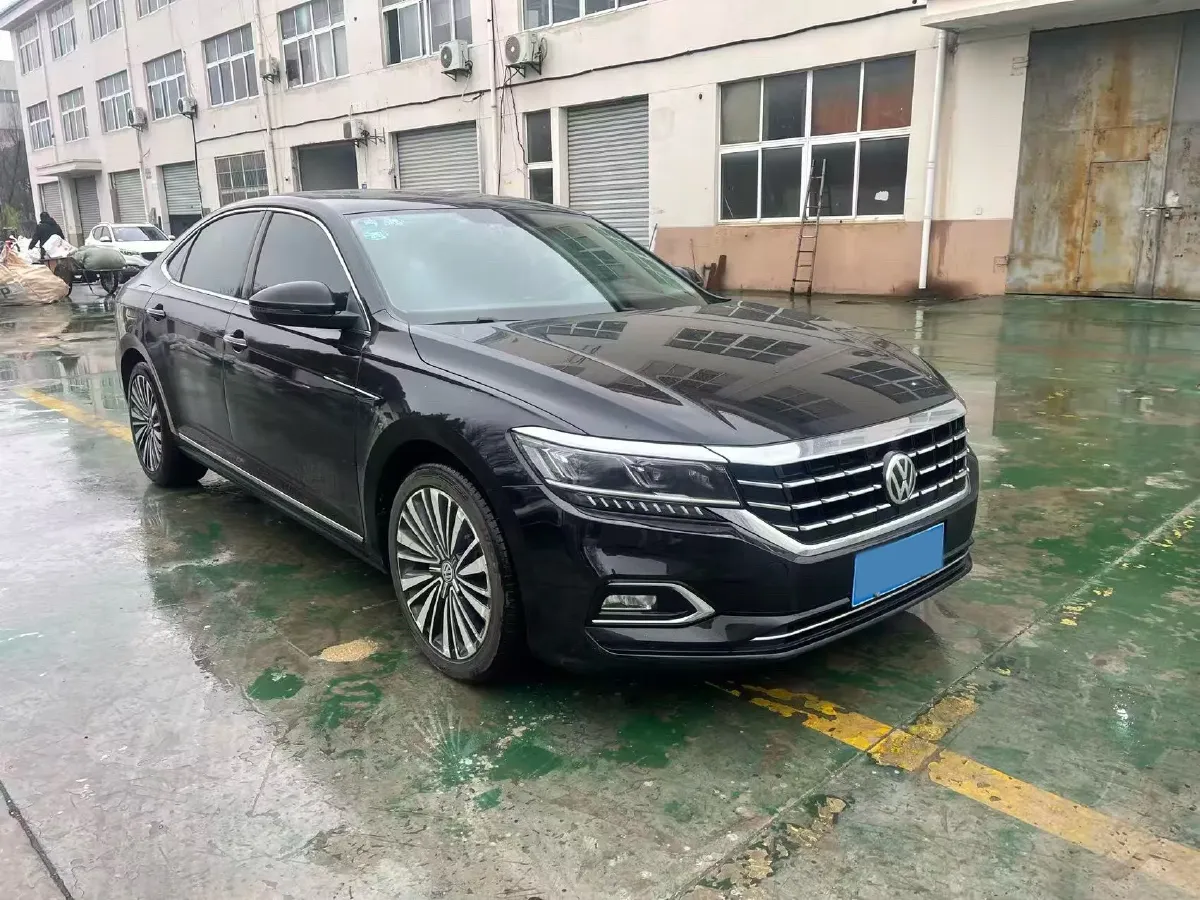 2019 Volvo V40 1.5T 152HP L4 6AT,autocango,china used car exporter,china ev exporter,chinese used car exporter,chinese used ev exporter