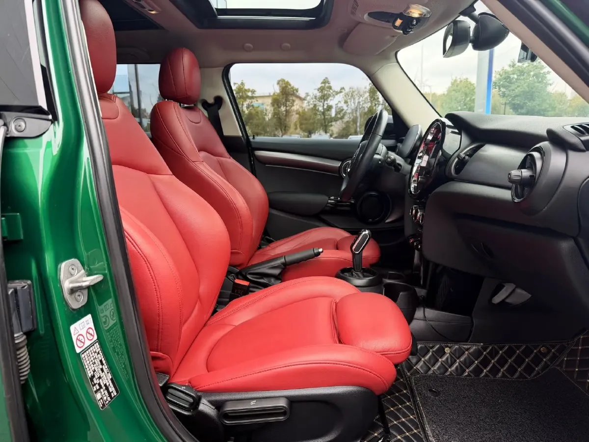 2022 MINI MINI 1.5T 136HP L3 7DCT,autocango,china used car exporter,china ev exporter,chinese used car exporter,chinese used ev exporter