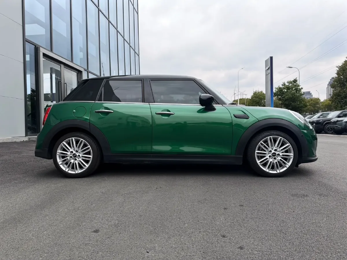 2022 MINI MINI 1.5T 136HP L3 7DCT,autocango,china used car exporter,china ev exporter,chinese used car exporter,chinese used ev exporter