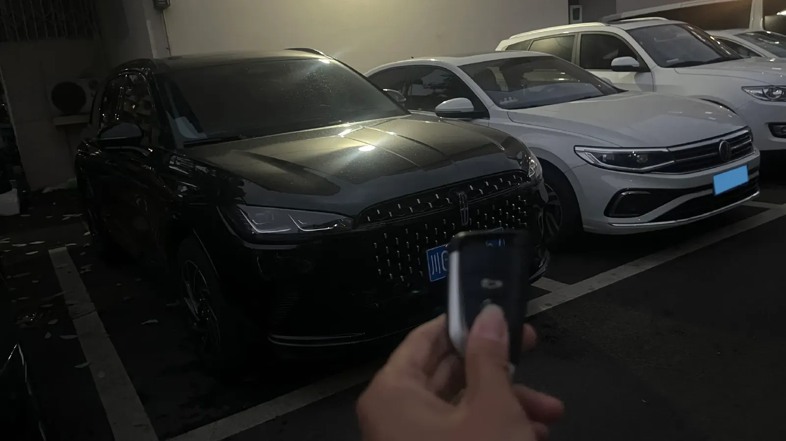 2024 Lincoln Corsair 1.5T 193HP L4 E-CVT Hybrid,autocango,china used car exporter,china ev exporter,chinese used car exporter,chinese used ev exporter