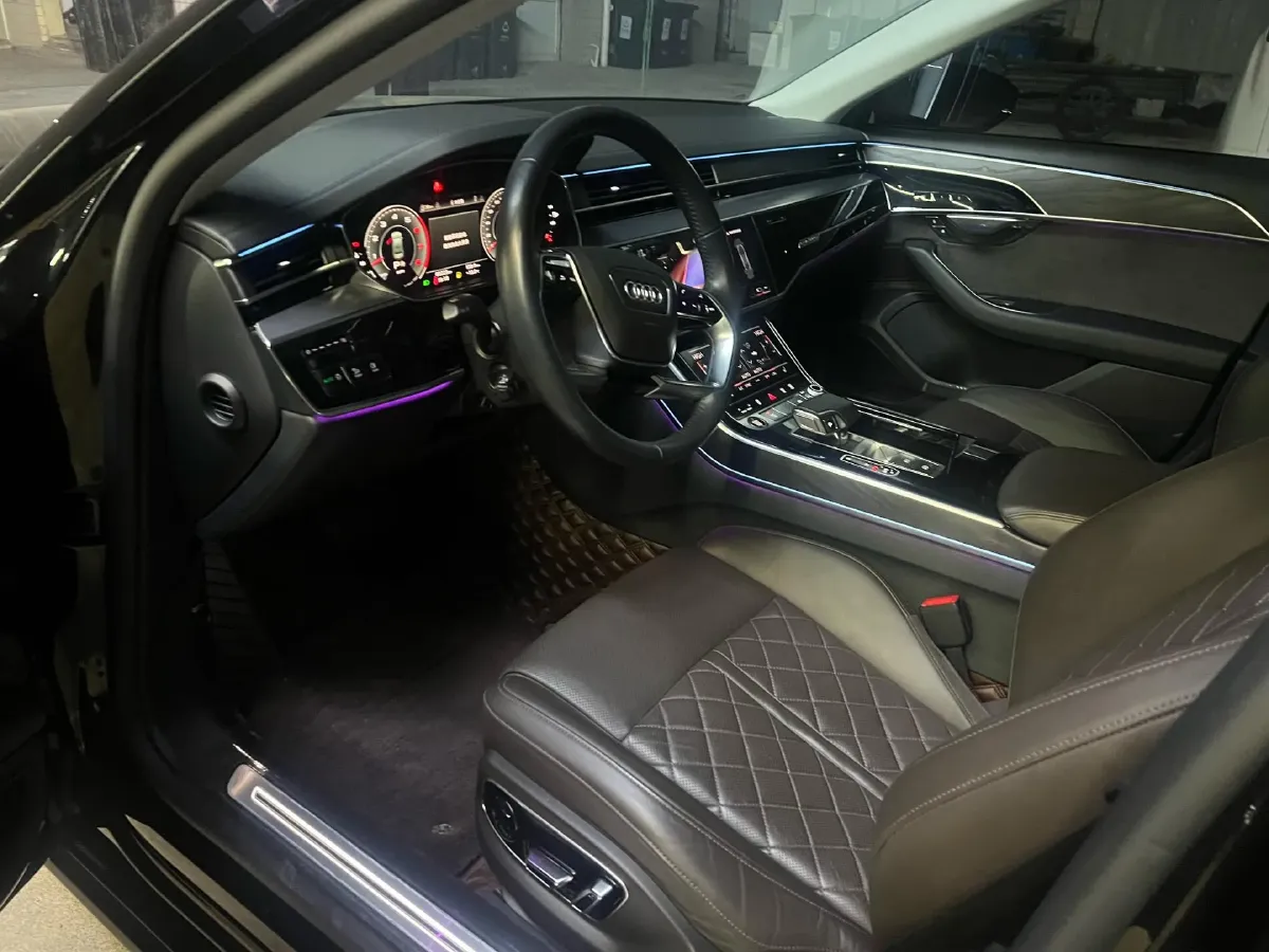 2021 Audi A8 3.0T 286HP V6 8AT,autocango,china used car exporter,china ev exporter,chinese used car exporter,chinese used ev exporter