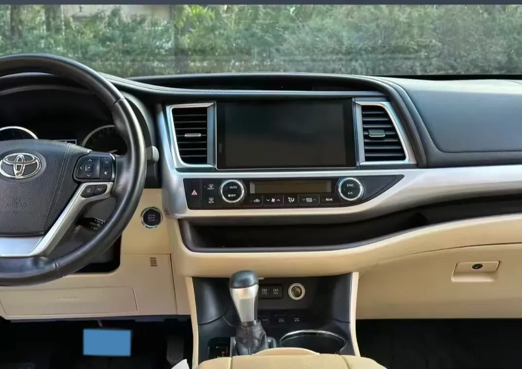 2018 Jeep Grand Commander 2.0T 265HP L4 9AT,autocango,china used car exporter,china ev exporter,chinese used car exporter,chinese used ev exporter