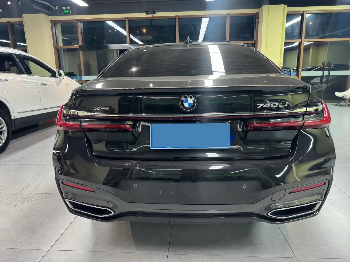 2019 BMW 7 Series 3.0T 340HP L6 8AT,autocango,china used car exporter,china ev exporter,chinese used car exporter,chinese used ev exporter