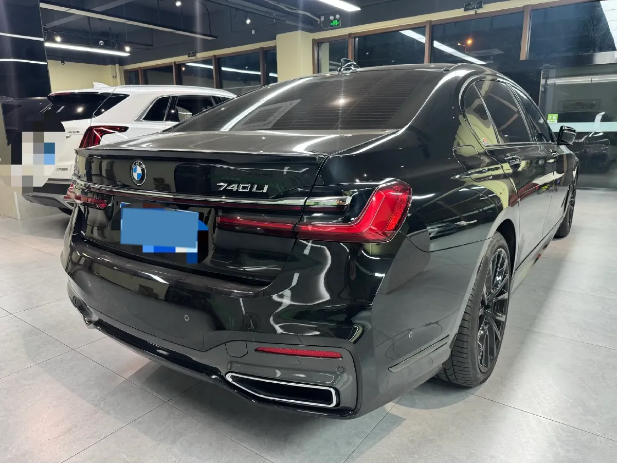 2019 BMW 7 Series 3.0T 340HP L6 8AT,autocango,china used car exporter,china ev exporter,chinese used car exporter,chinese used ev exporter