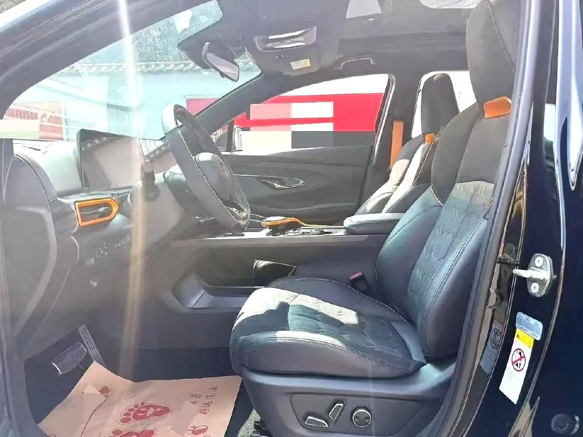 2022 ChangAn UNI-T 1.5T 188HP L4 7DCT,autocango,china used car exporter,china ev exporter,chinese used car exporter,chinese used ev exporter