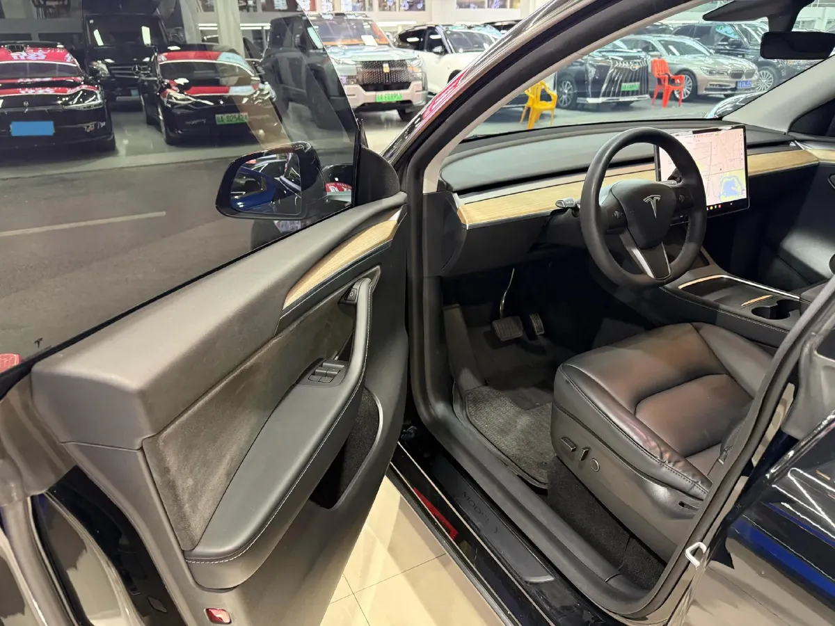 2021 MINI COUNTRYMAN 1.5T 136HP L3 8AT,autocango,china used car exporter,china ev exporter,chinese used car exporter,chinese used ev exporter