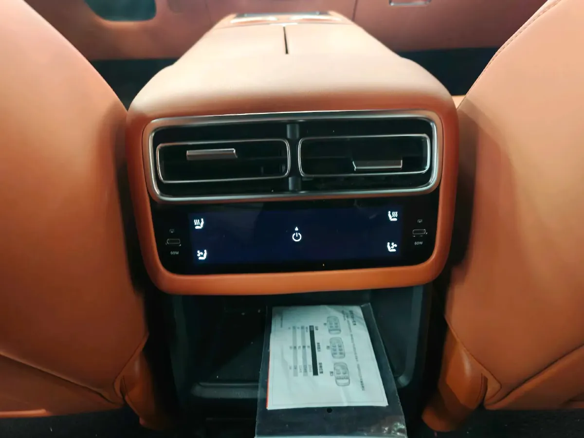 2024 Li L6 Range Extended 154HP L4 REEV 36.8KWH,autocango,china used car exporter,china ev exporter,chinese used car exporter,chinese used ev exporter