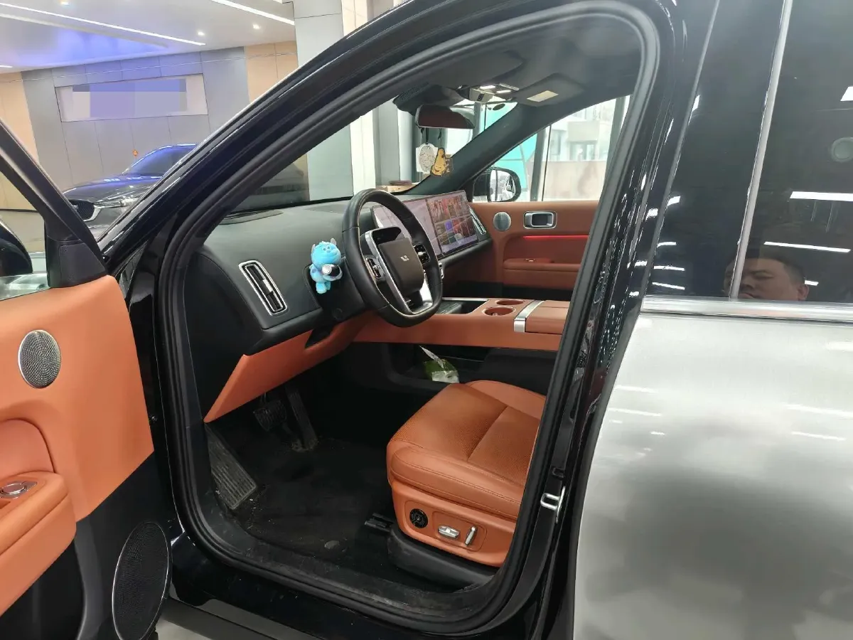 2024 Li L6 Range Extended 154HP L4 REEV 36.8KWH,autocango,china used car exporter,china ev exporter,chinese used car exporter,chinese used ev exporter