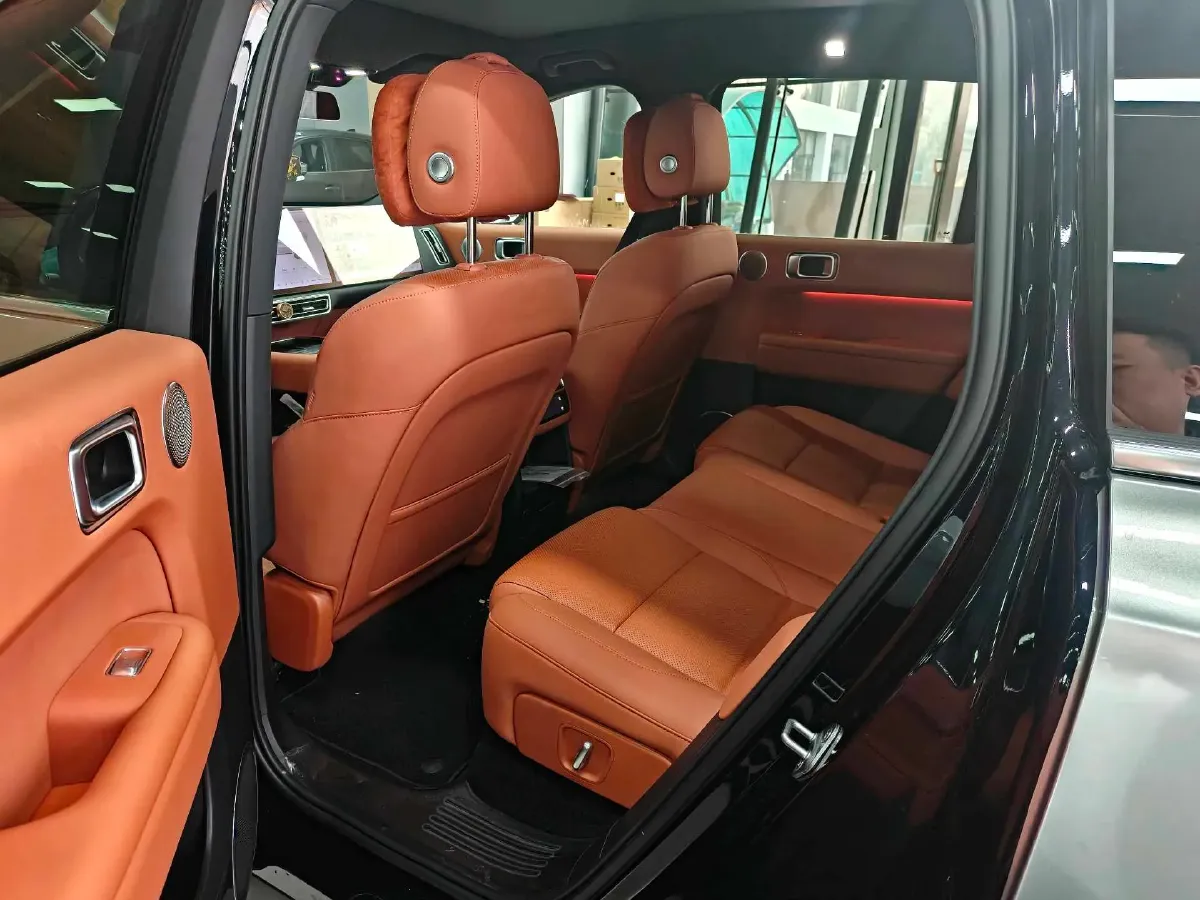 2024 Li L6 Range Extended 154HP L4 REEV 36.8KWH,autocango,china used car exporter,china ev exporter,chinese used car exporter,chinese used ev exporter