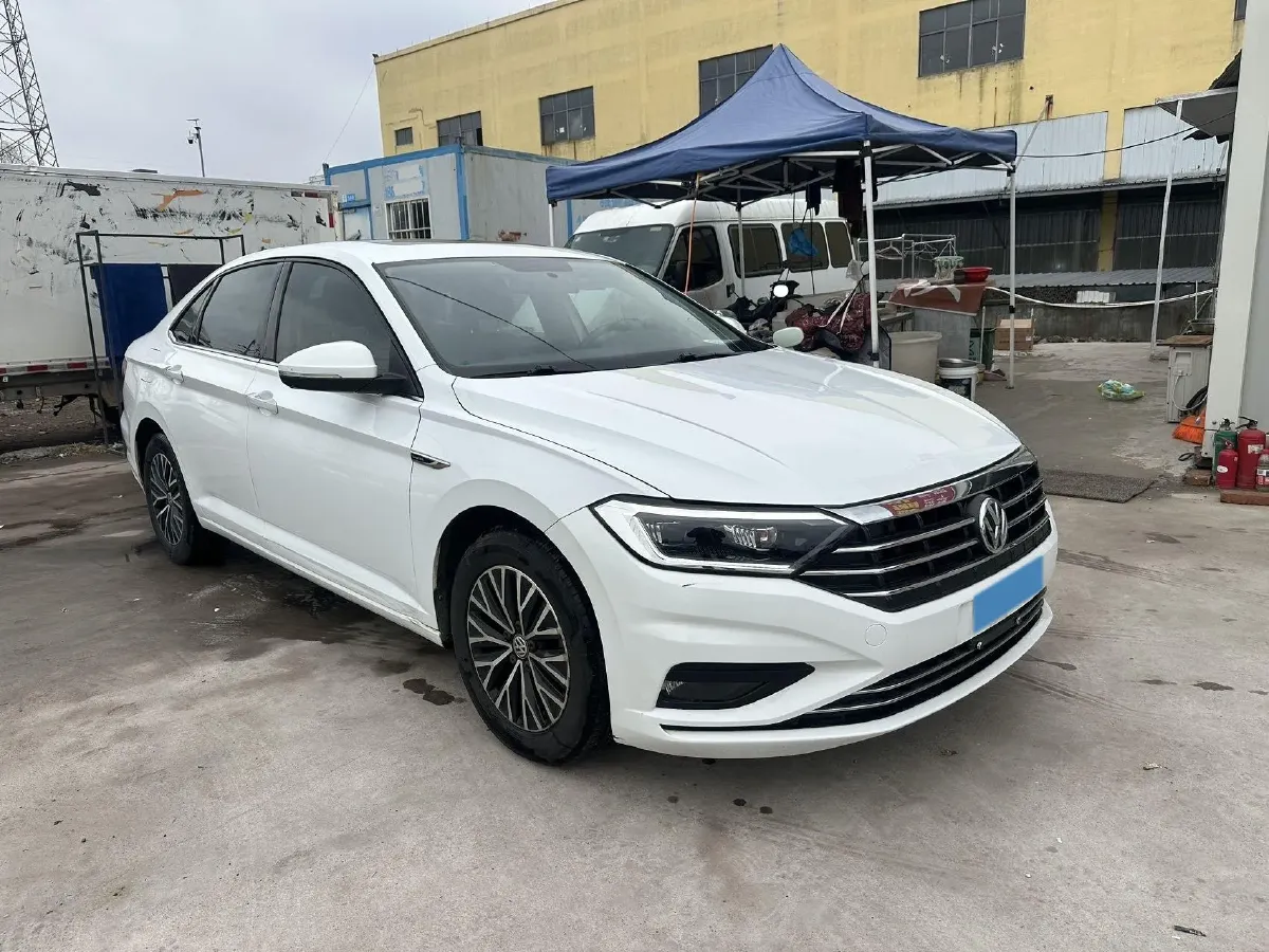 2019 Jeep Renegade 1.3T 173HP L4 7DCT,autocango,china used car exporter,china ev exporter,chinese used car exporter,chinese used ev exporter