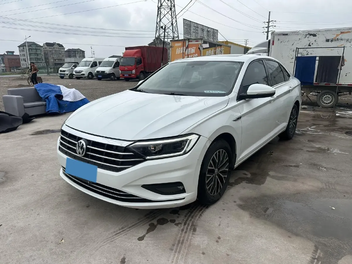 2019 Jeep Renegade 1.3T 173HP L4 7DCT,autocango,china used car exporter,china ev exporter,chinese used car exporter,chinese used ev exporter