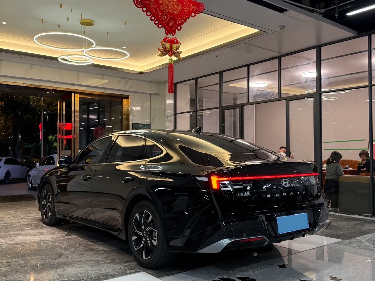 2024 Hyundai Sonata 1.5T 170HP L4 8AT,autocango,china used car exporter,china ev exporter,chinese used car exporter,chinese used ev exporter