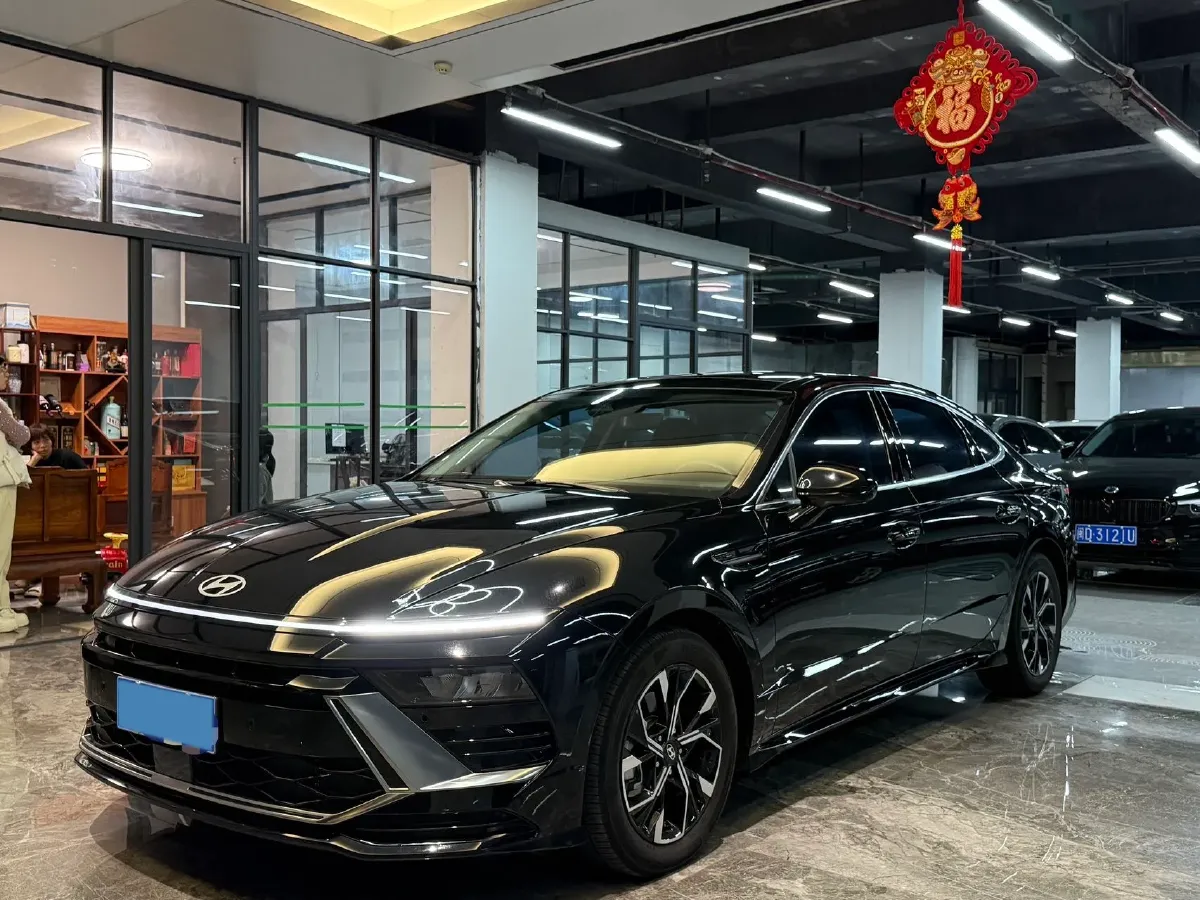 2024 Hyundai Sonata 1.5T 170HP L4 8AT,autocango,china used car exporter,china ev exporter,chinese used car exporter,chinese used ev exporter