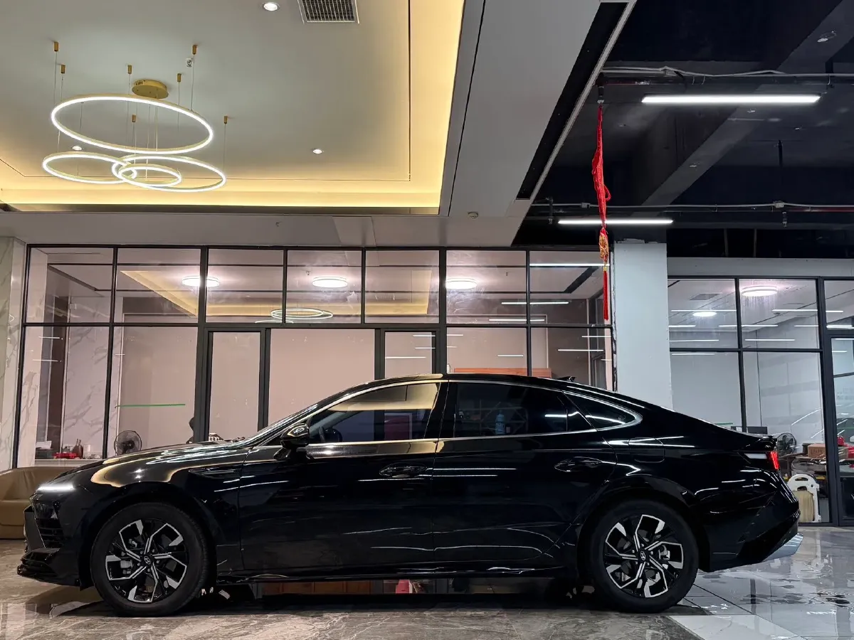 2024 Hyundai Sonata 1.5T 170HP L4 8AT,autocango,china used car exporter,china ev exporter,chinese used car exporter,chinese used ev exporter