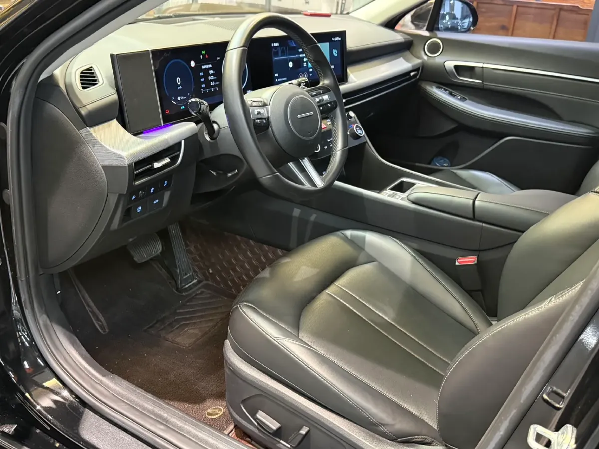 2024 Hyundai Sonata 1.5T 170HP L4 8AT,autocango,china used car exporter,china ev exporter,chinese used car exporter,chinese used ev exporter