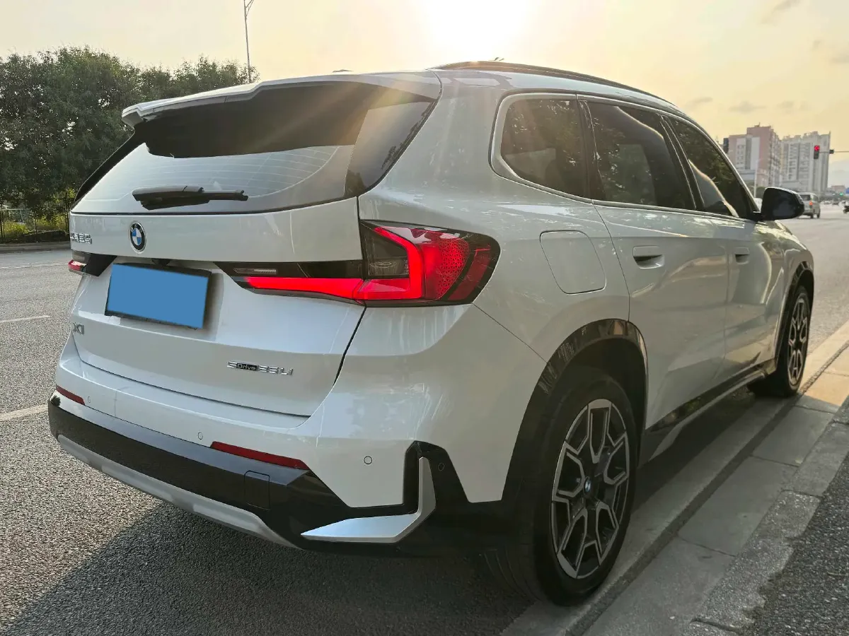2024 BMW X1 2.0T 204HP L4 7DCT,autocango,china used car exporter,china ev exporter,chinese used car exporter,chinese used ev exporter