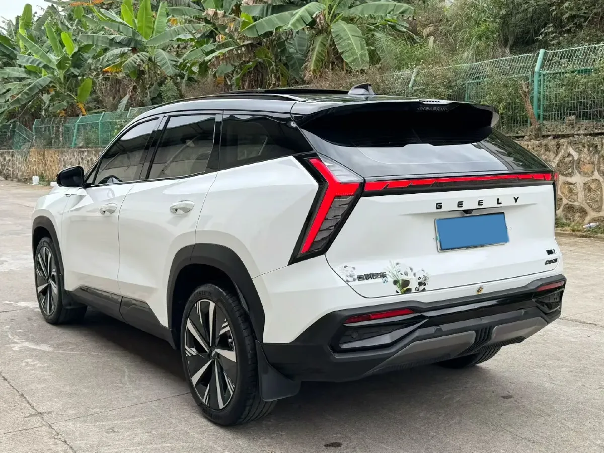 2023 Geely StarRay 2.0T 218HP L4 7DCT,autocango,china used car exporter,china ev exporter,chinese used car exporter,chinese used ev exporter