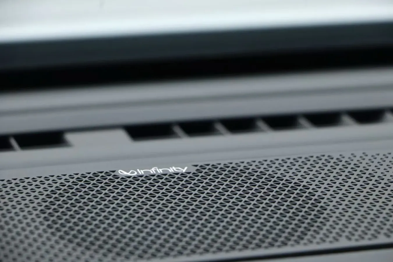 2022 ARCFOX αT BEV 93.6KWH,autocango,china used car exporter,china ev exporter,chinese used car exporter,chinese used ev exporter