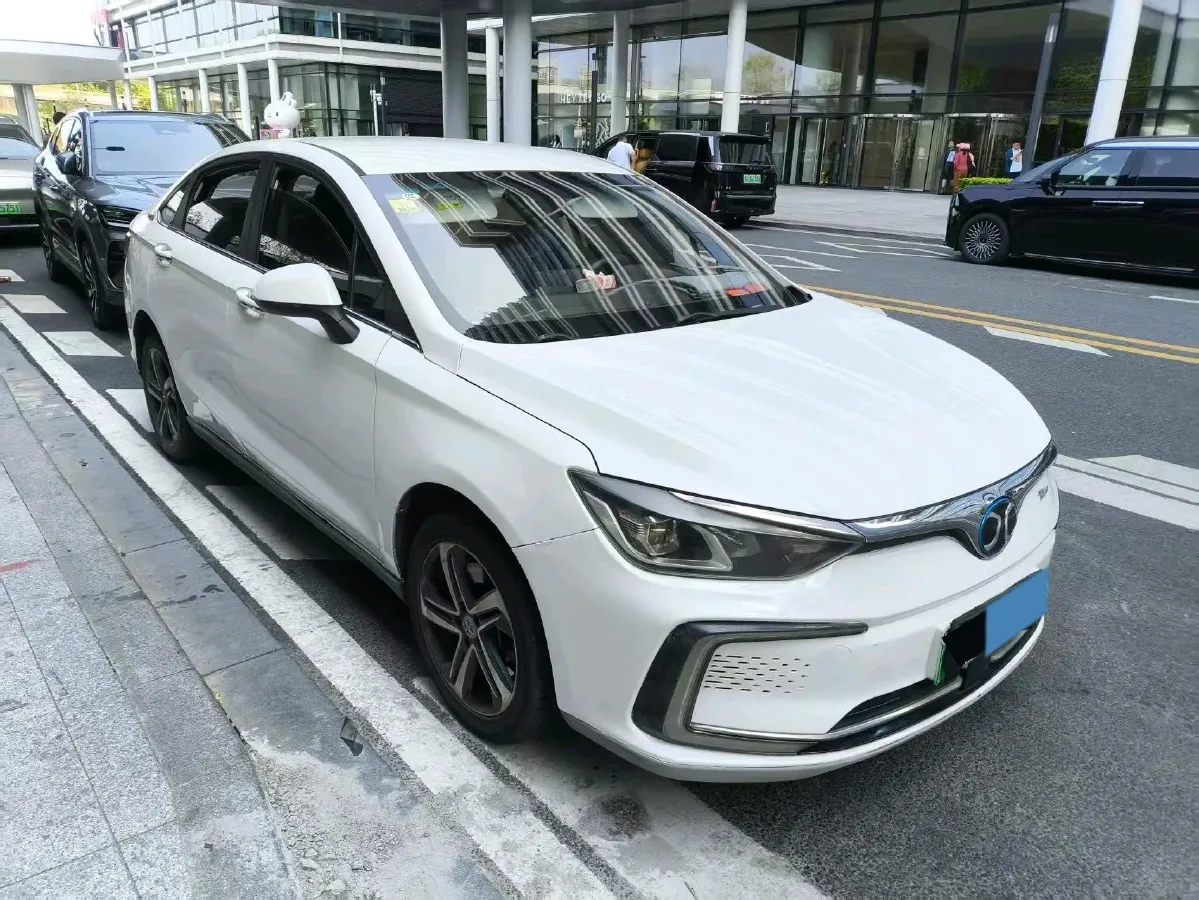 2018 BeiJing Auto EU5 BEV 53.66KWH,autocango,china used car exporter,china ev exporter,chinese used car exporter,chinese used ev exporter