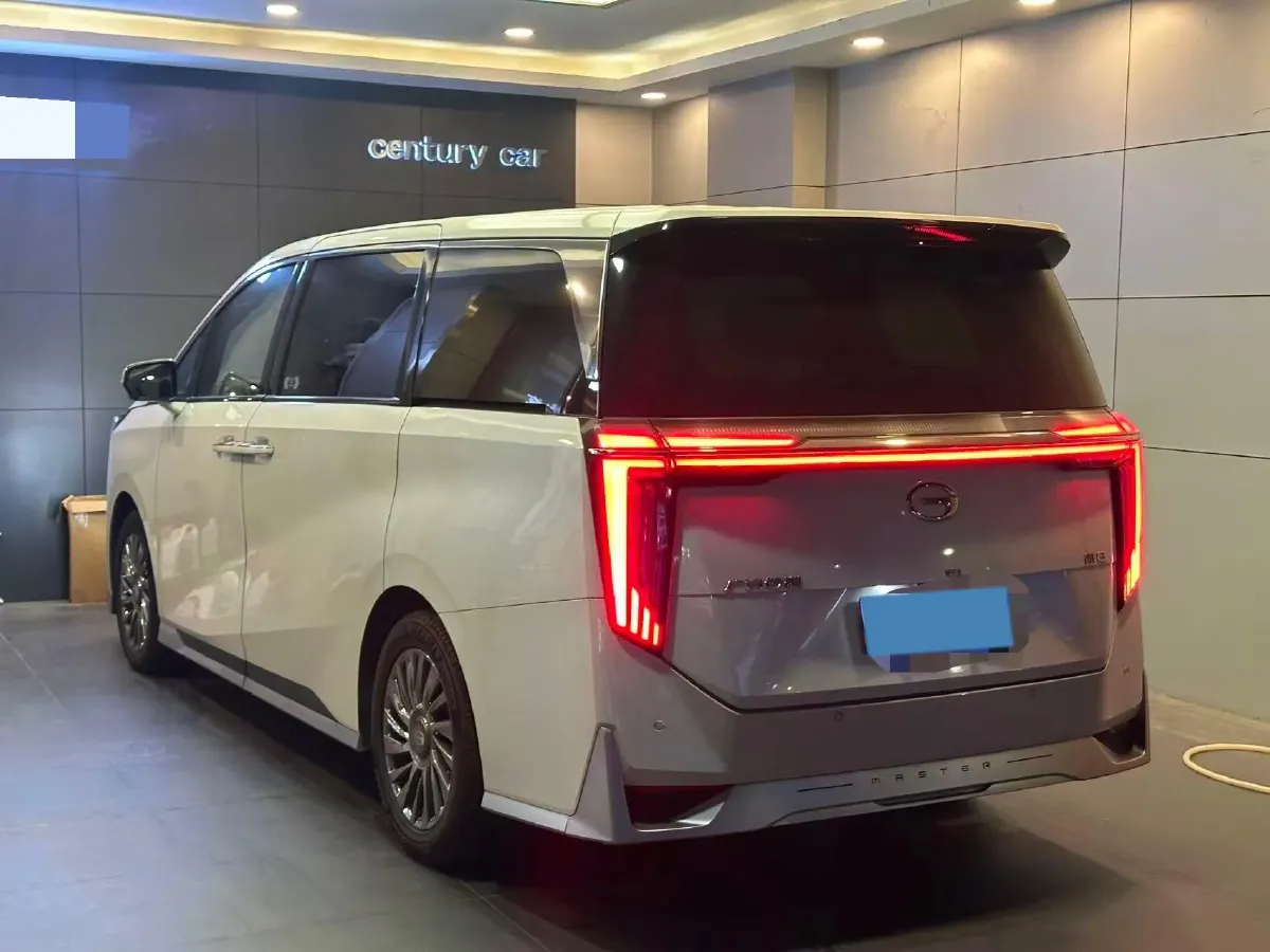 2023 GAC Trumpchi M8 2.0T 252HP L4 8AT,autocango,china used car exporter,china ev exporter,chinese used car exporter,chinese used ev exporter